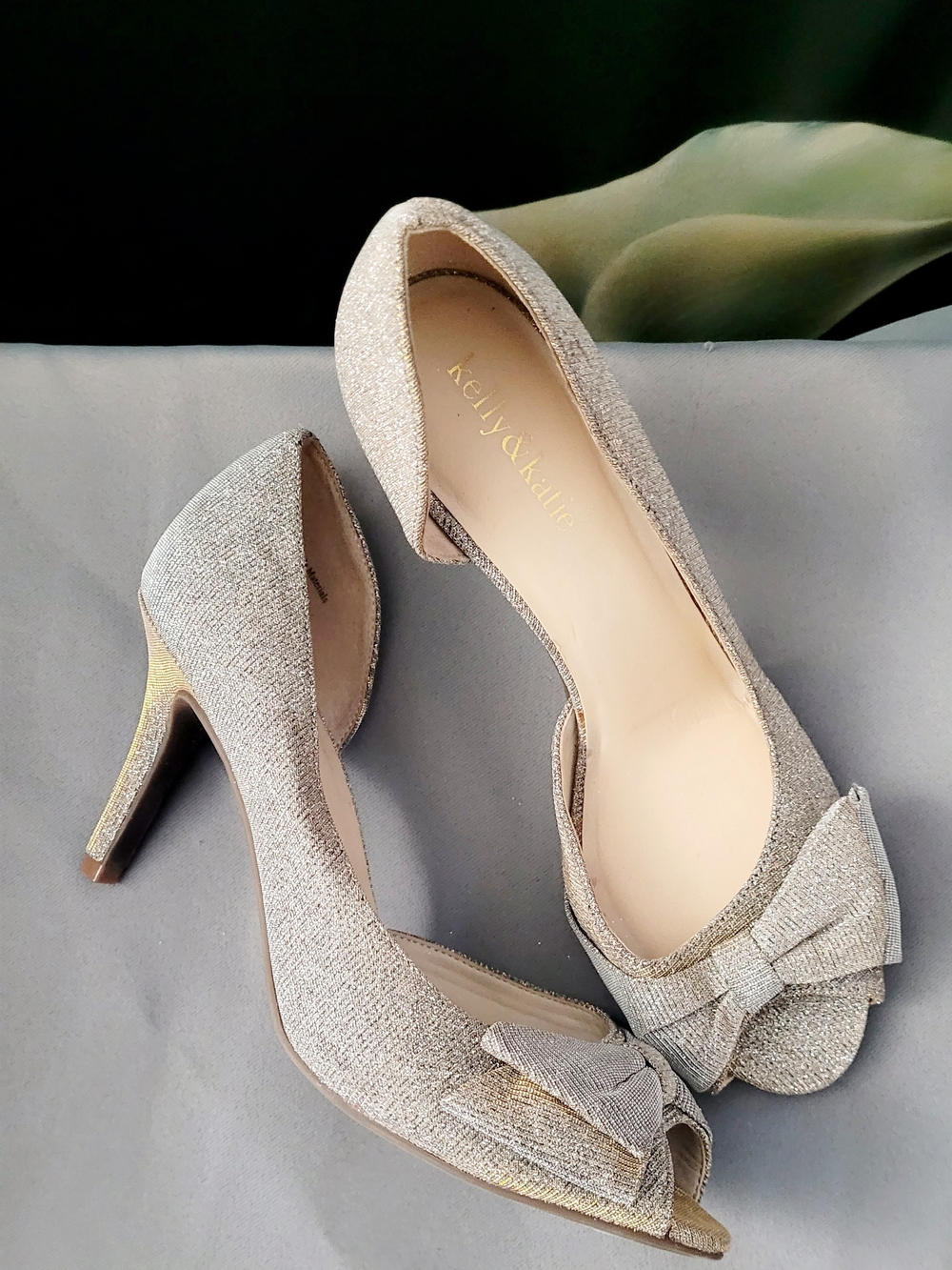 Kelly & Katie Gold Glitter Peep-Toe Pumps with Bow